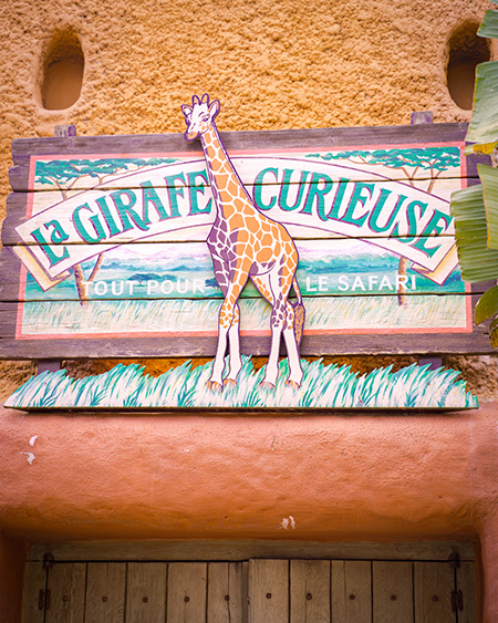 La Girafe Curieuse (Tout Pour le Safari)