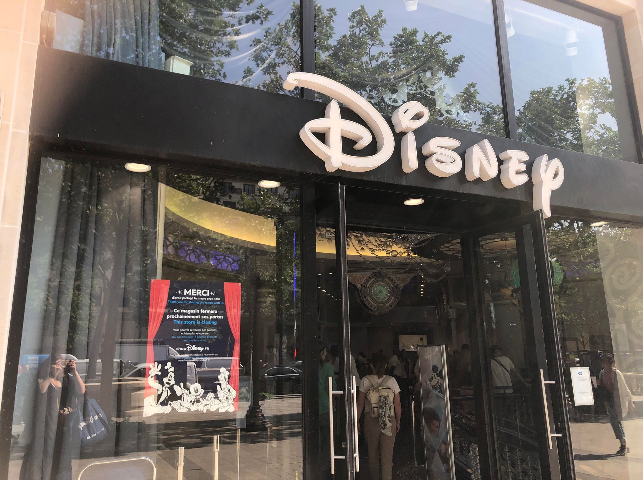 Le Disney Store pourrait fermer sur les Champs-Élysées : une
